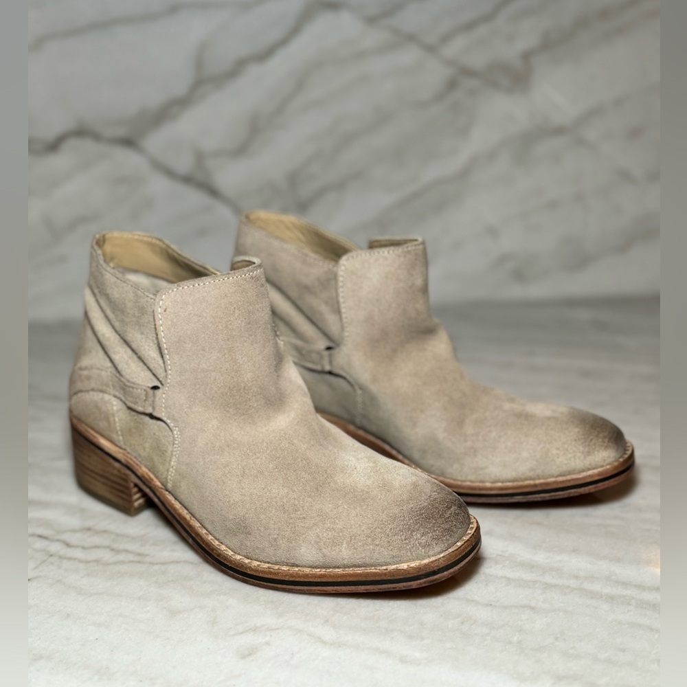 Diba True Caspian Beige Suede Boots New in Box